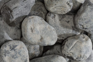 Beach Pebbles Black droog