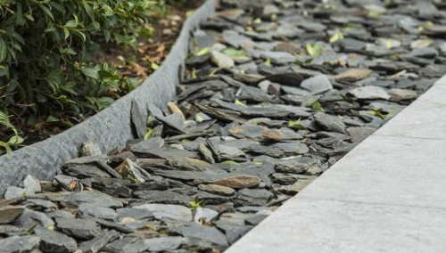 Kunststof afboording tuin